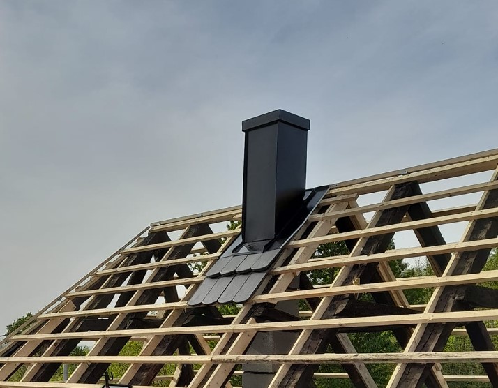 Opsiven odzak limom,cija je uloga da zastiti isti od spoljnih uticaja